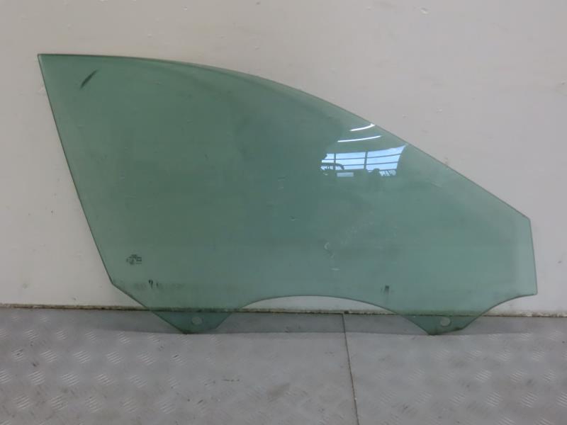 Vitre avant droit AUDI A3 II Diesel - 1