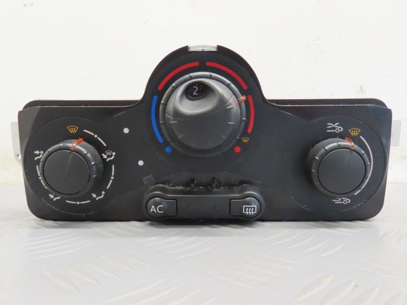 Commande chauffage RENAULT CLIO III Diesel - 1