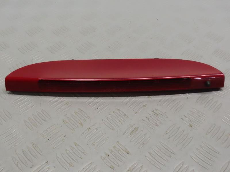 Feu arriere stop central RENAULT CLIO III Diesel - 1