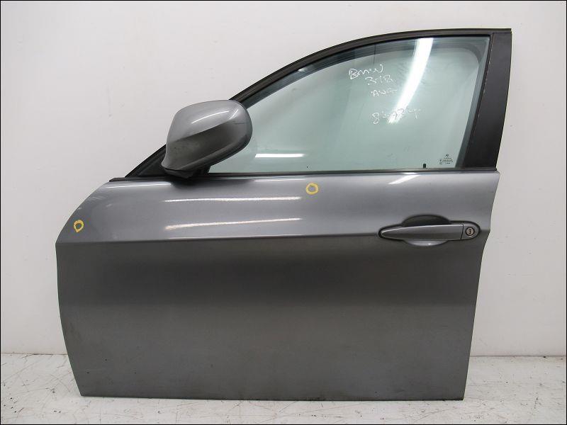 Porte avant gauche