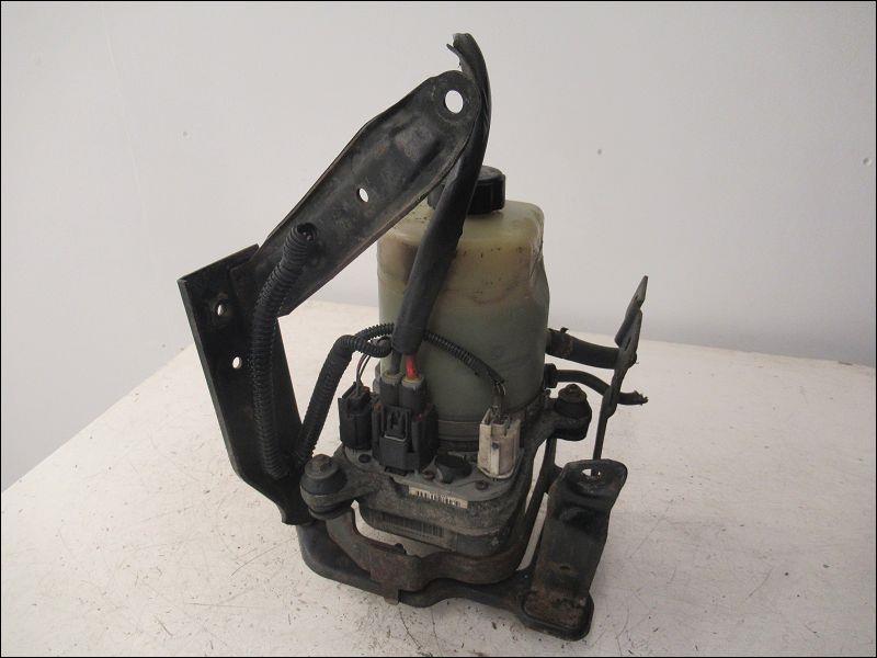 Pompe de direction FORD FOCUS I Diesel - 1