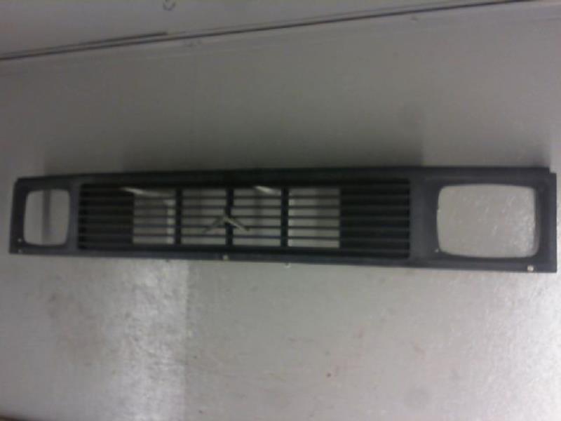 Face avant MERCEDES SERIE L 602 Diesel - 1