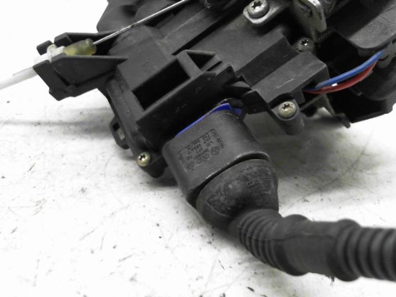 Serrure avant droit AUDI A3 2 PHASE 1 Diesel - 1