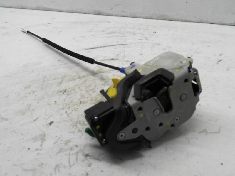 Serrure avant gauche OPEL ASTRA J PHASE 1 Essence - 1