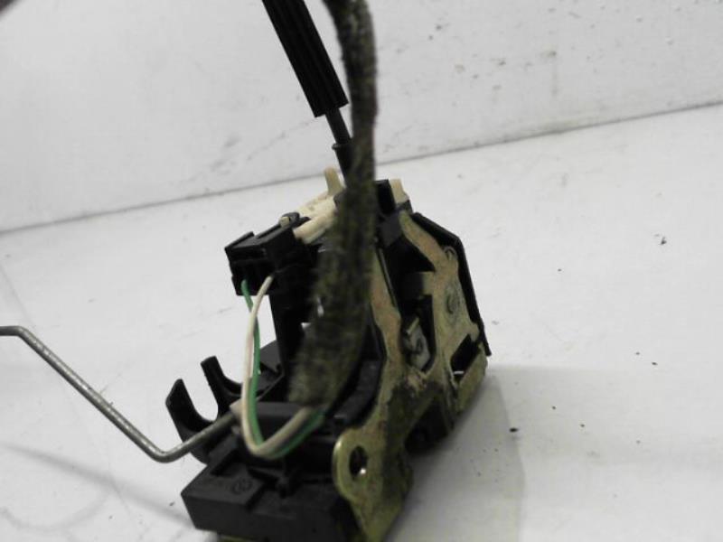 Serrure avant droit RENAULT CLIO 2 PHASE 2 Essence - 1
