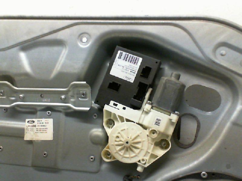 Leve vitre electrique avant gauche FORD FOCUS 2 PHASE 1 Diesel - 1