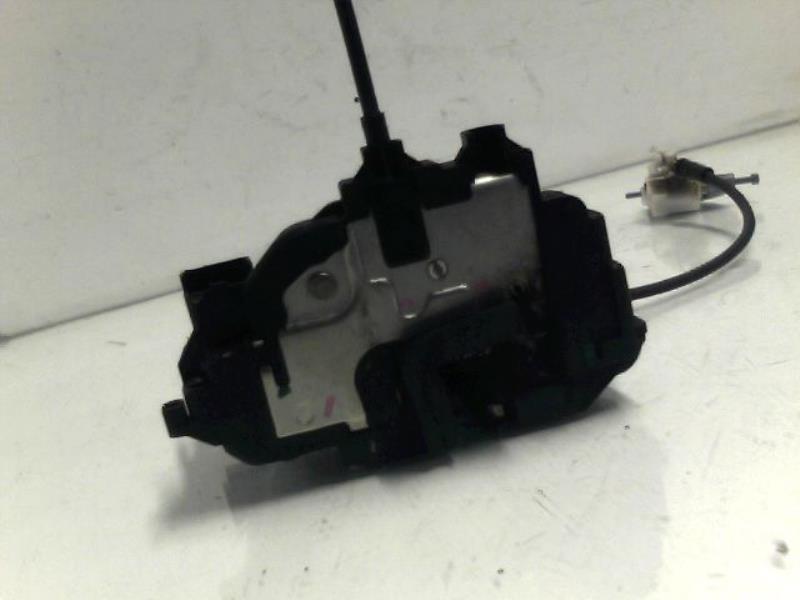 Serrure avant droit RENAULT CLIO 3 PHASE 1 Diesel - 1