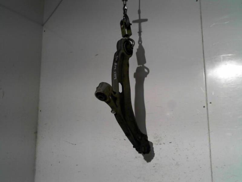 Triangle avant droit PEUGEOT 308 2 SW PHASE 1 BREAK Diesel - 1