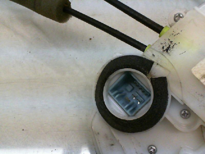 Serrure avant gauche HONDA CIVIC 8 PHASE 1 Diesel - 1