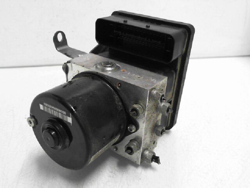 Bloc ABS (freins anti-blocage) BMW SERIE 1 E81 Diesel - 1