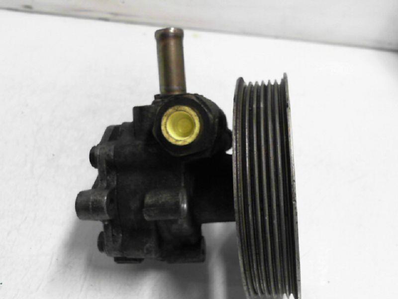 Pompe de direction AUDI A4 2 PHASE 1 Essence - 1