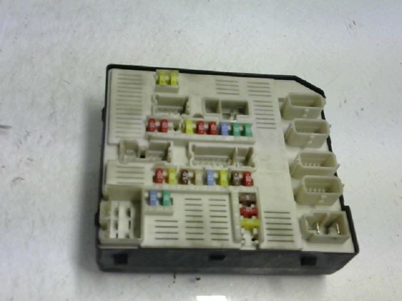 Boitier servitude moteur (BSM) RENAULT MEGANE 3 PHASE 2 Diesel - 1