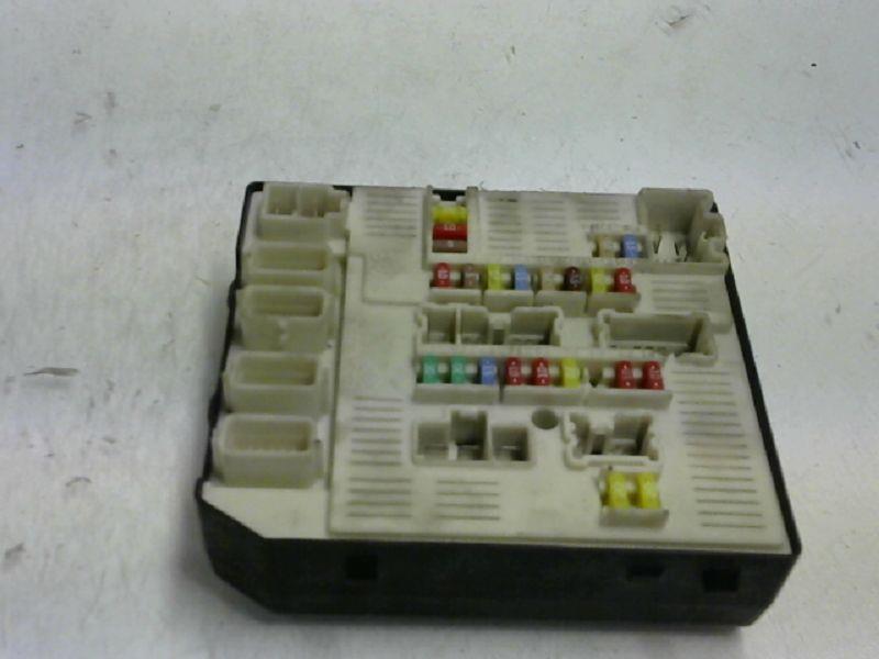 Boitier servitude moteur (BSM) RENAULT MEGANE 3 PHASE 1 Diesel - 1