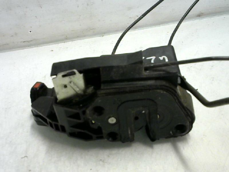 Serrure avant gauche HYUNDAI TRAJET Diesel - 1