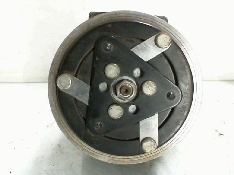 Compresseur clim FORD FIESTA 5 PHASE 2 Diesel - 1