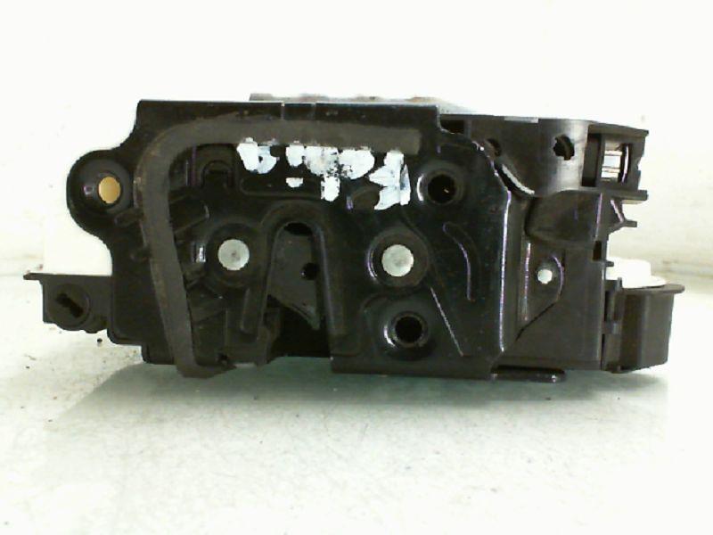 Serrure avant droit SKODA FABIA 2 PHASE 2 Diesel - 1