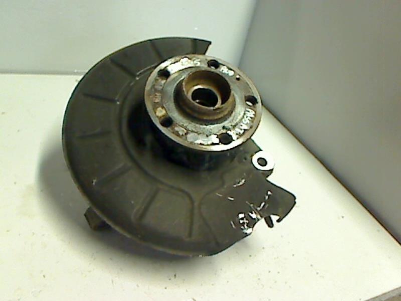 Fusee avant droit VOLKSWAGEN PASSAT 5 Diesel - 1