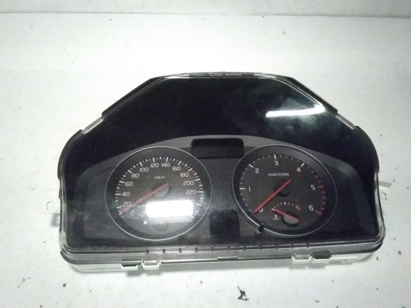 Compteur VOLVO C30 Diesel - 1