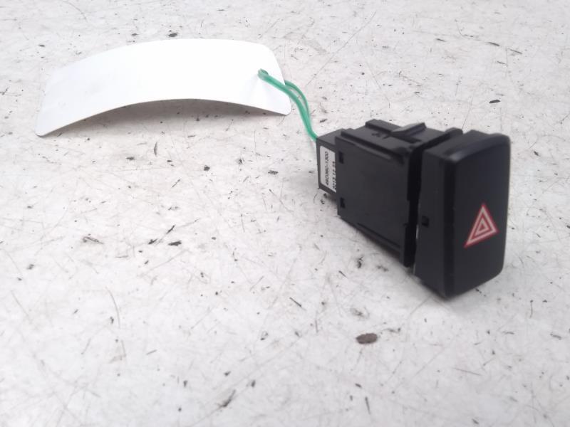 Bouton de warning KIA CEE D II Diesel - 1