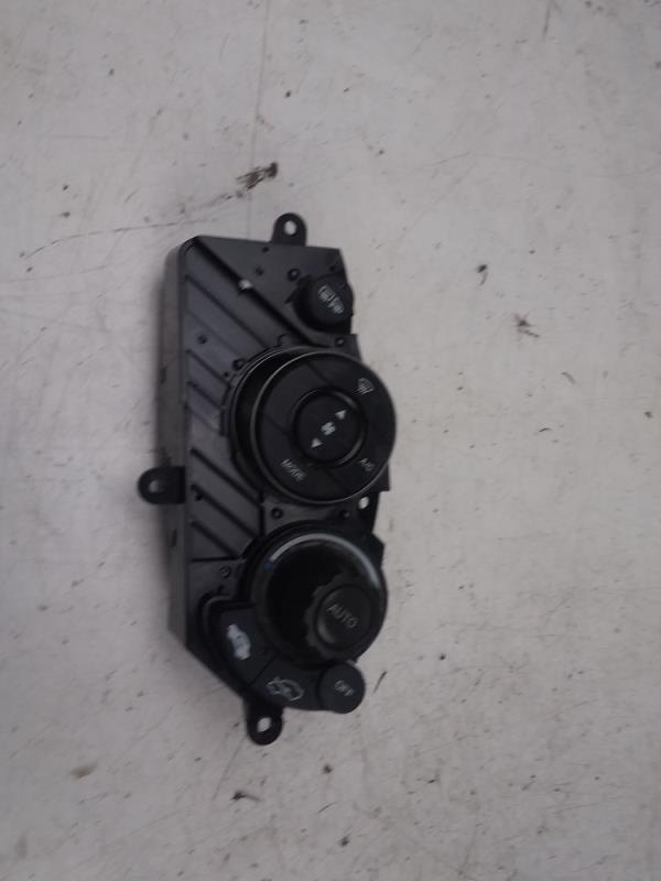 Commande chauffage HONDA CIVIC Essence - 1