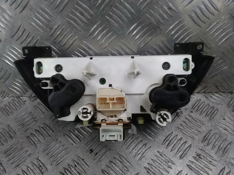 Commande chauffage TOYOTA RAV4 Diesel - 1