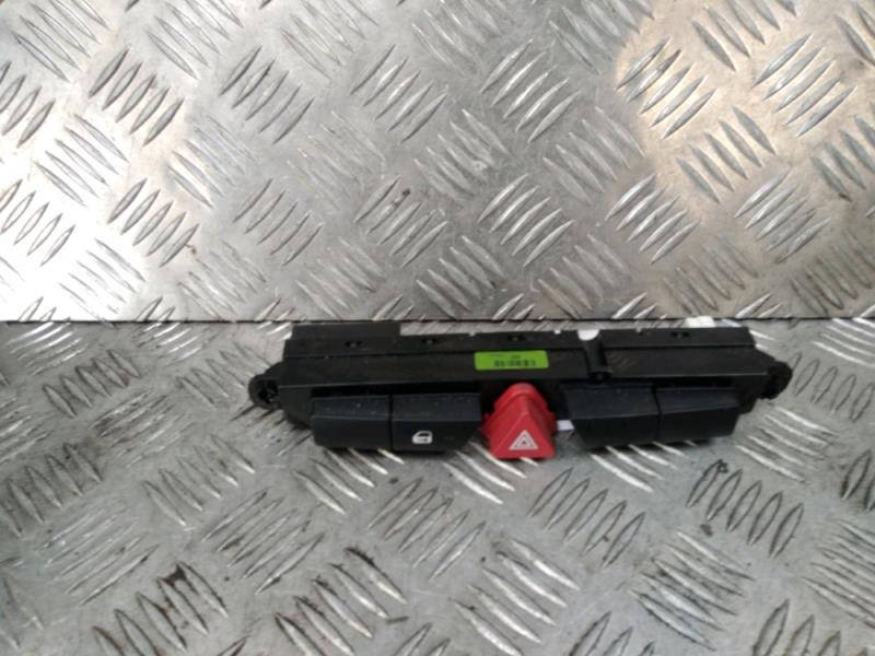 Bouton de warning KIA CEE'D Diesel - 1