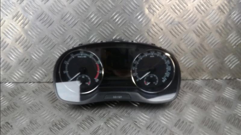 Compteur SKODA FABIA Essence - 1