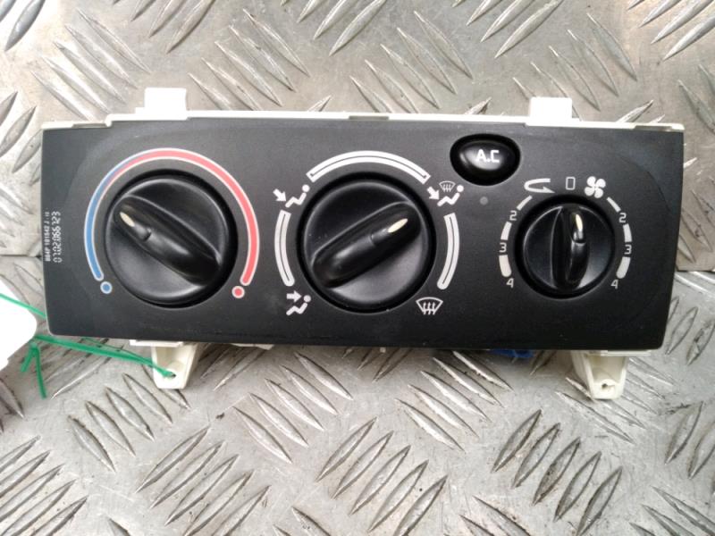 Commande chauffage RENAULT MEGANE Diesel - 1