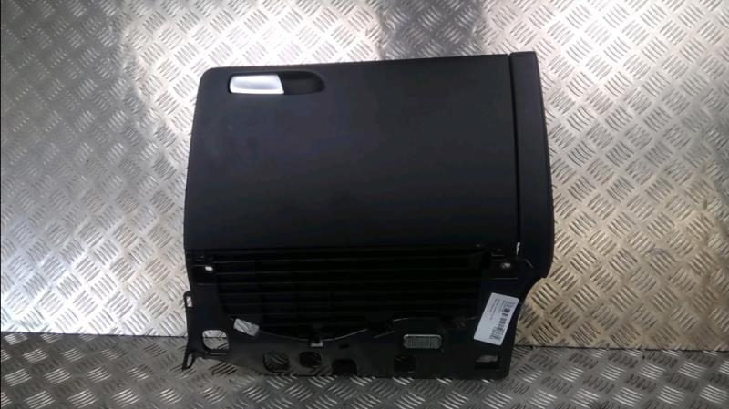 Boite a gants AUDI A4 Diesel - 1