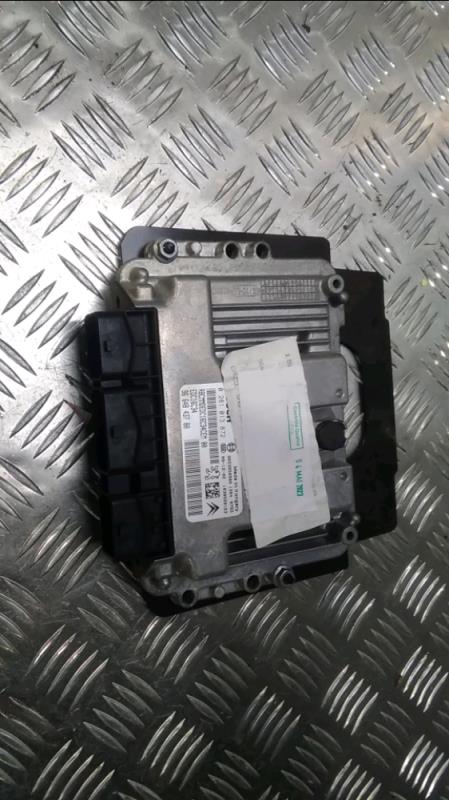 Calculateur CITROEN C4 Diesel - 1