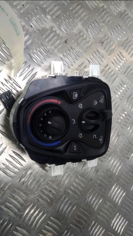 Commande chauffage PEUGEOT 108 Essence - 1