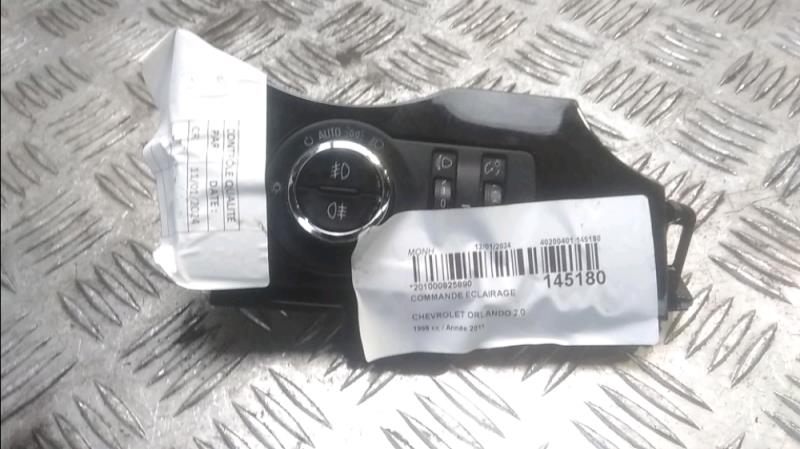 Commande de phare CHEVROLET ORLANDO Diesel - 1